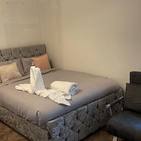 Alder En-Suites Self-Catering With Private Shower 1 Southampton Buitenkant foto