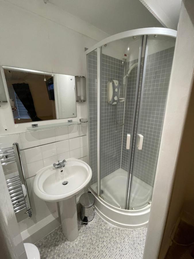 Alder En-Suites Self-Catering With Private Shower 1 Southampton Buitenkant foto