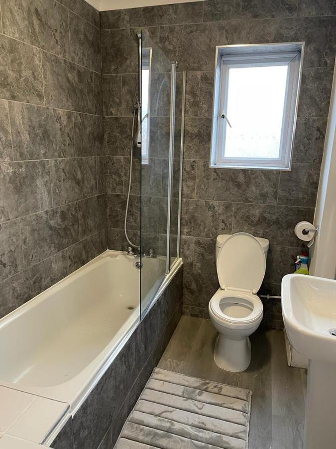 Alder En-Suites Self-Catering With Private Shower 1 Southampton Buitenkant foto