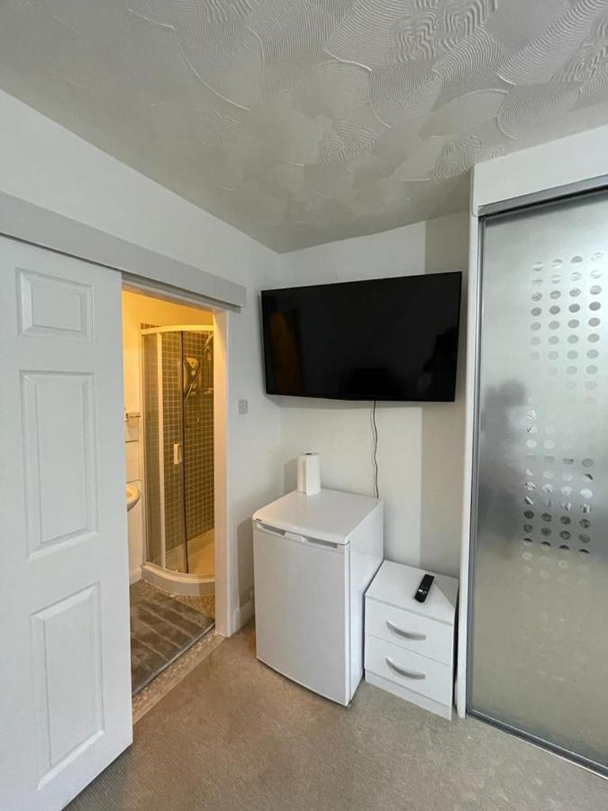 Alder En-Suites Self-Catering With Private Shower 1 Southampton Buitenkant foto