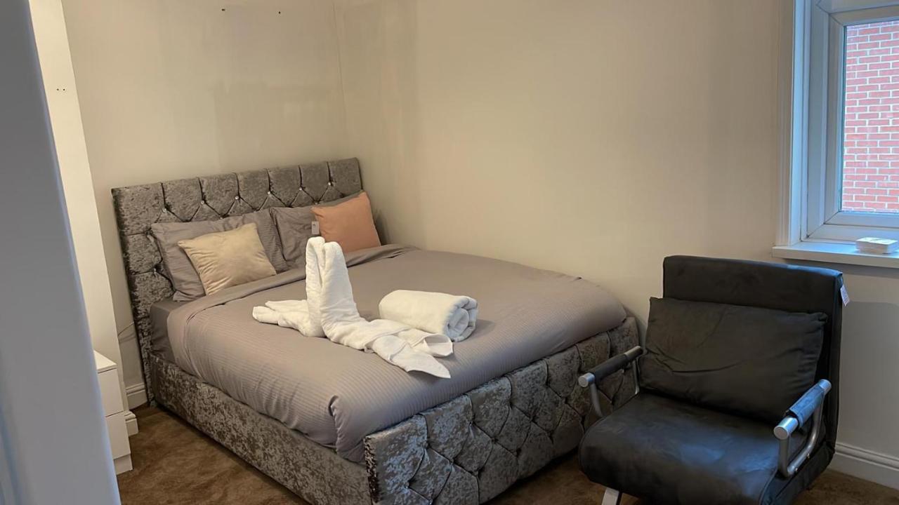 Alder En-Suites Self-Catering With Private Shower 1 Southampton Buitenkant foto